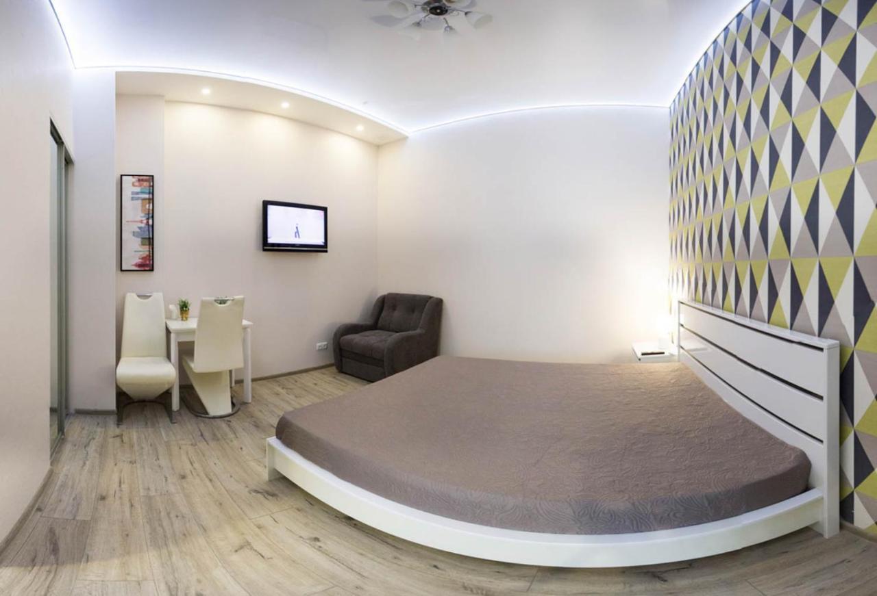 Modern Apartments In The Centre - Kuznechna Str. 26/4 Kharkiv Exterior photo