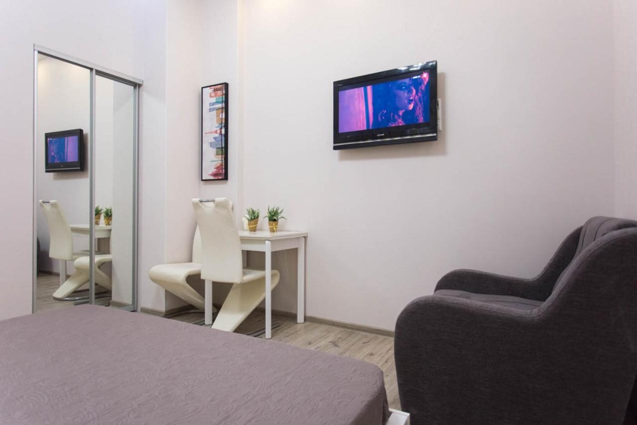 Modern Apartments In The Centre - Kuznechna Str. 26/4 Kharkiv Exterior photo