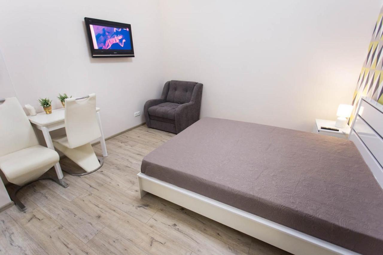 Modern Apartments In The Centre - Kuznechna Str. 26/4 Kharkiv Exterior photo